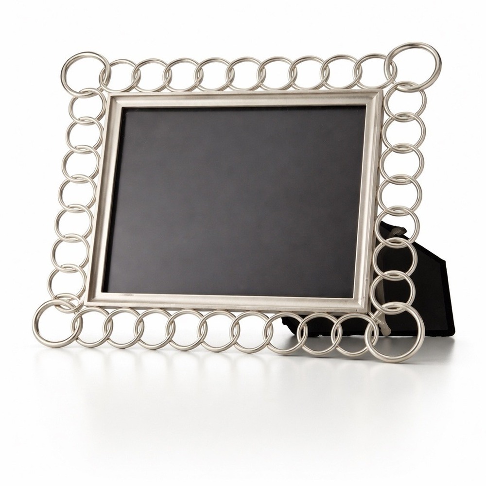 Modern Silver Ring Link Frame 4x6 Metal Circle Border Contemporary Tabletop